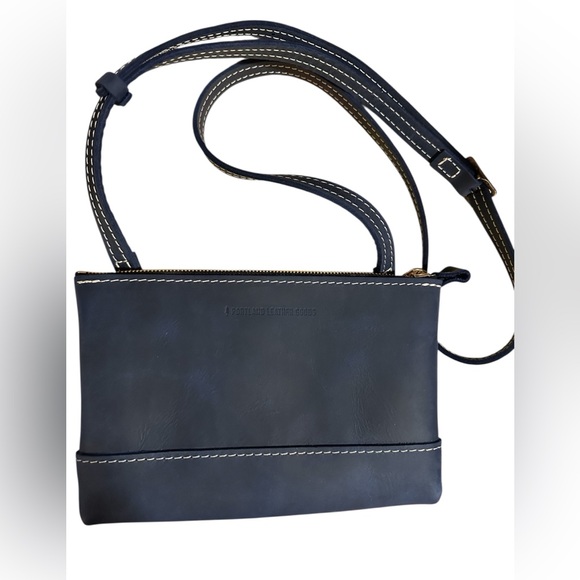 EUC Portland Leather Navy Crossbody Bag - Picture 2 of 3